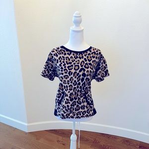 Secret Treasures Short Sleeve Dolman Style Leopard Top Kangaroo Pocket - Size L